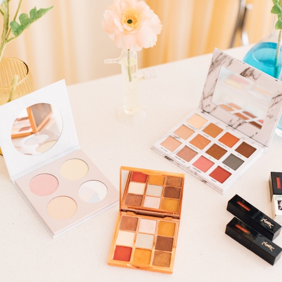 Self Care Mystery Box with Assorted Beauty, Lifestyle, and Spa Items - Picture 5 of 6